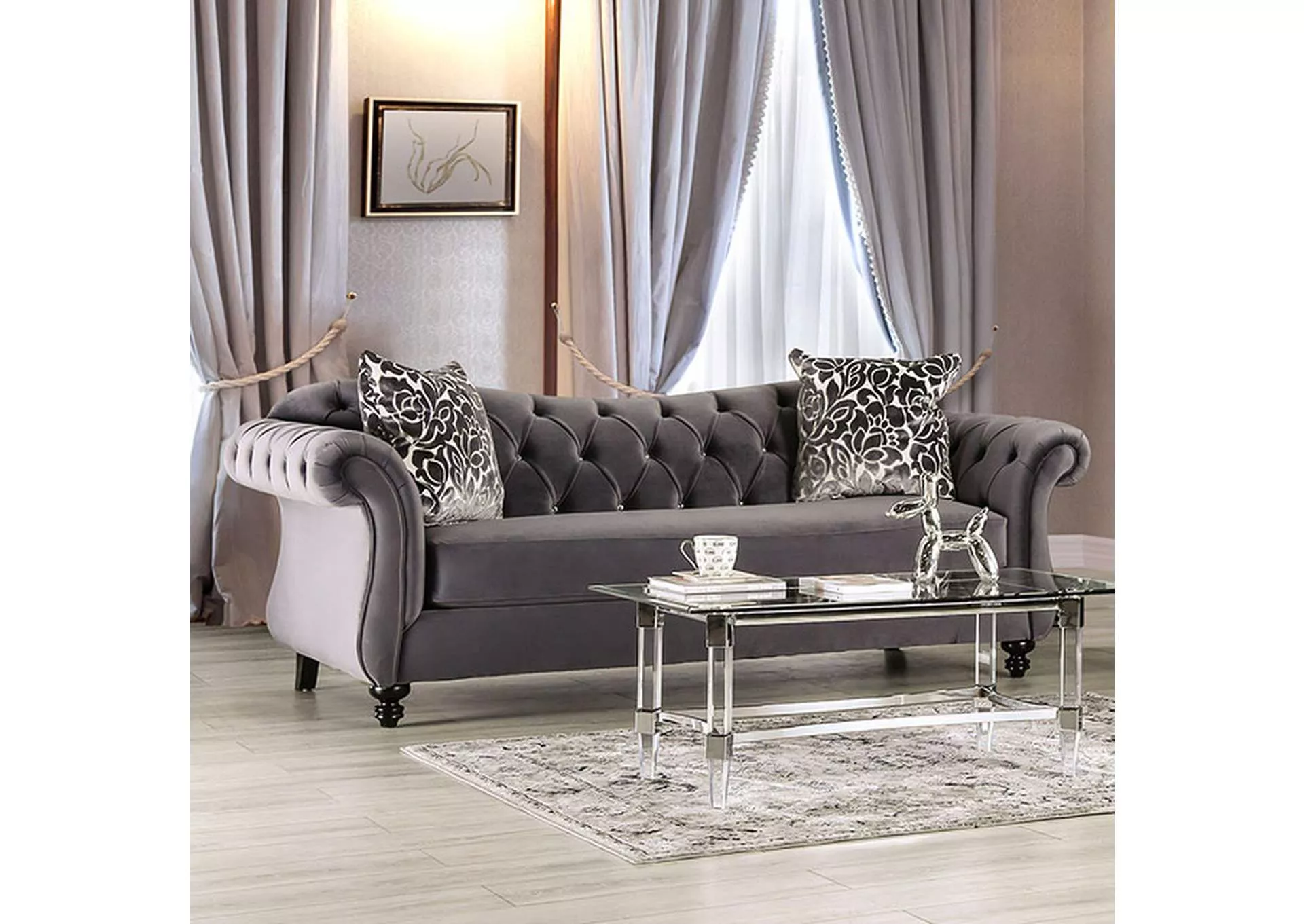 Antoinette Sofa