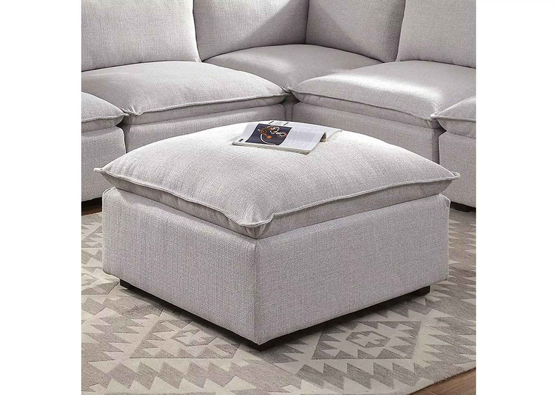 Arlene - Ottoman