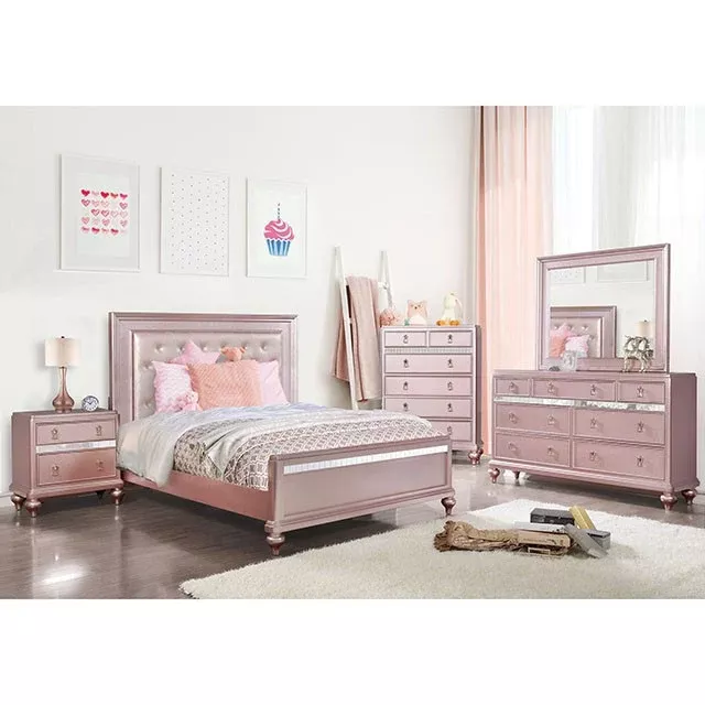 Avior - 4 Pc Queen Bedroom Set