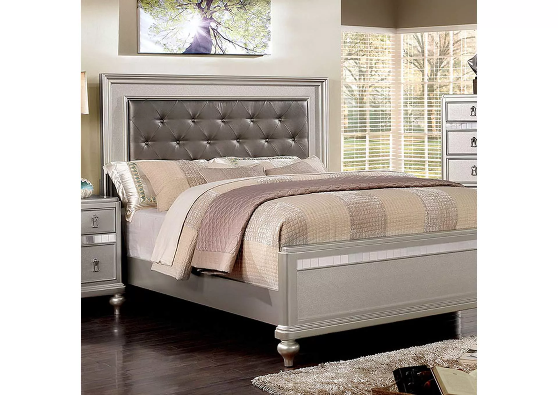 Avior Queen Bed
