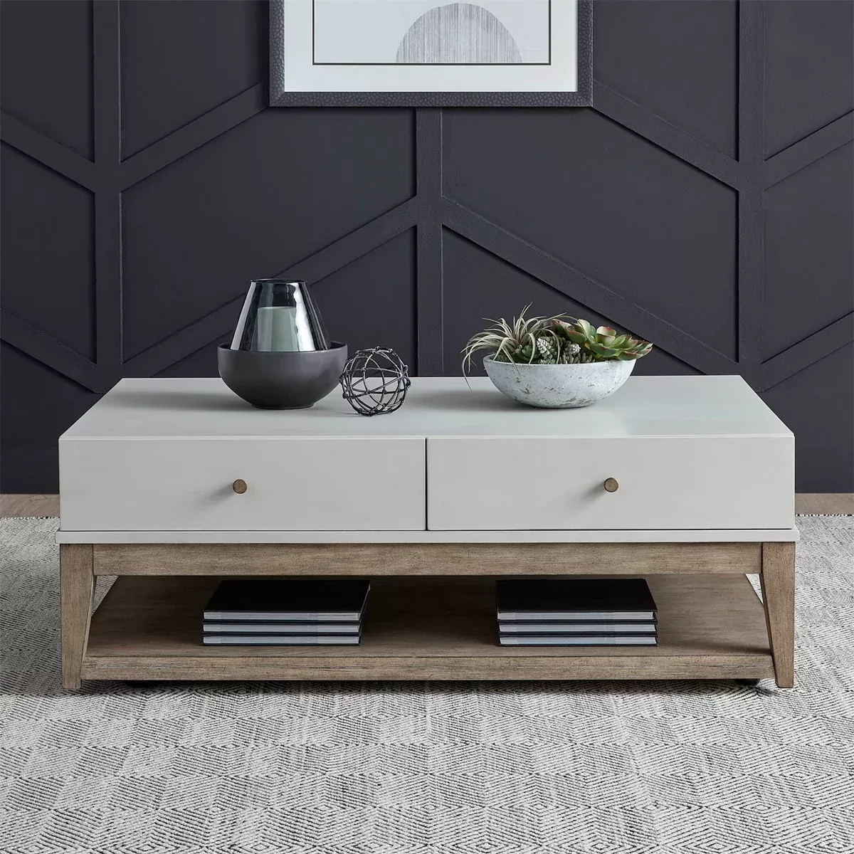 Berkley Square - Table