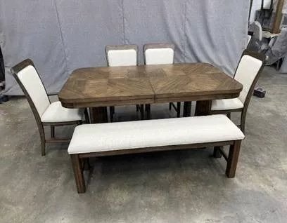 Broadmoor Dining Table (2x16 Leaf)