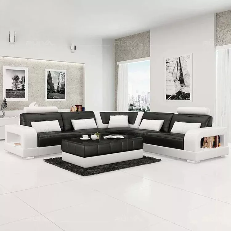 Chic Leather Sectional Sofa Design