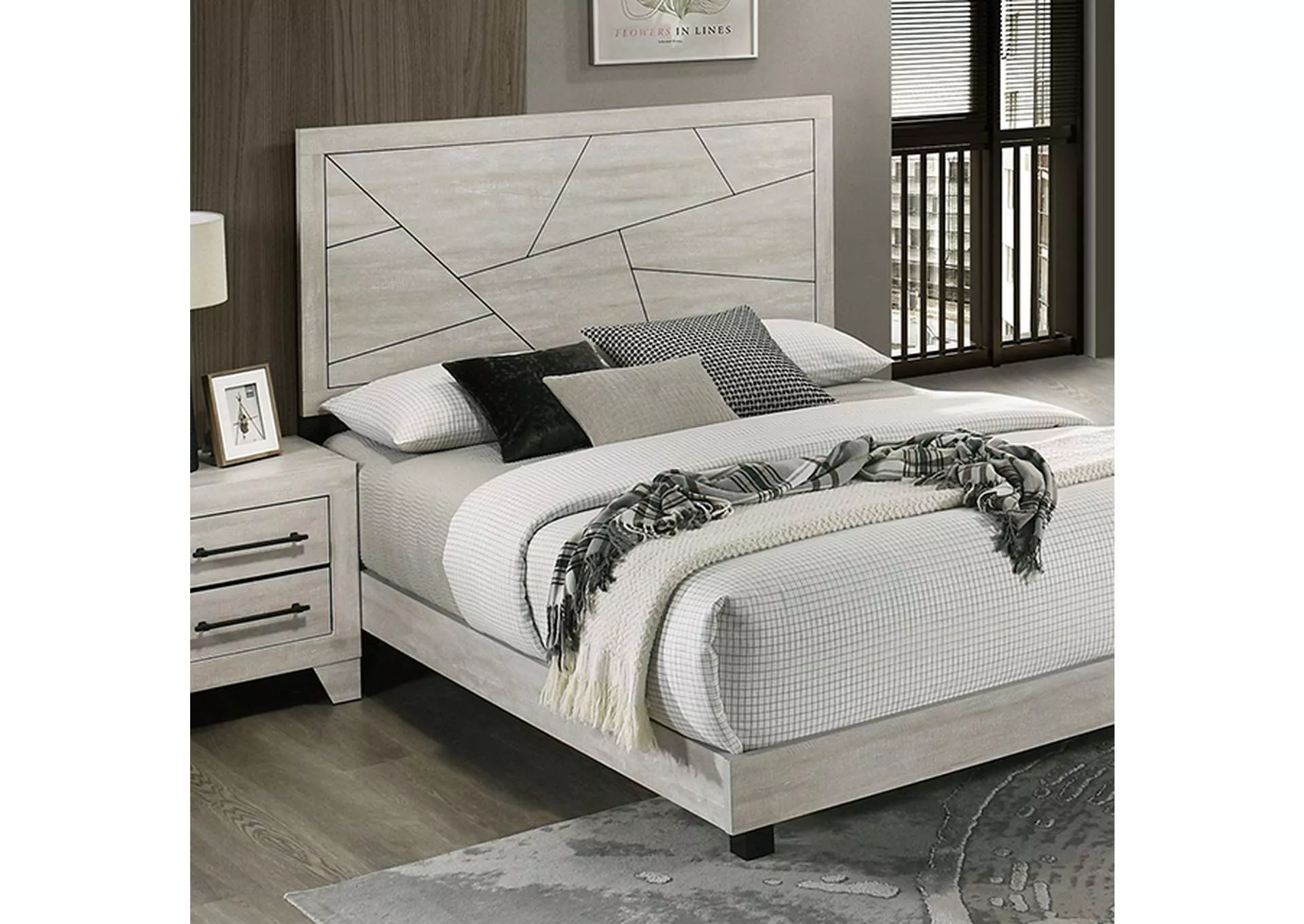 Dubuque - E.King Bed
