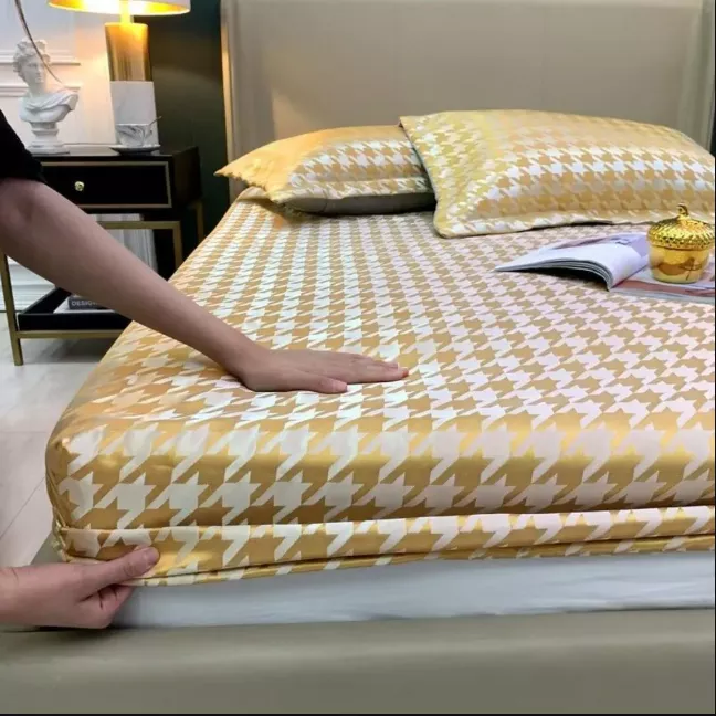 Elastic Fitted Bedsheet With Multi-Color Option