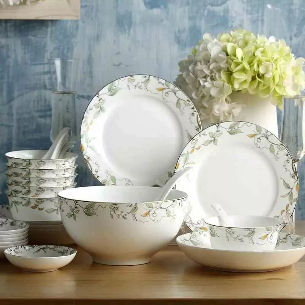 Elegant Styled Leaf Painted Luxury Dinnerware