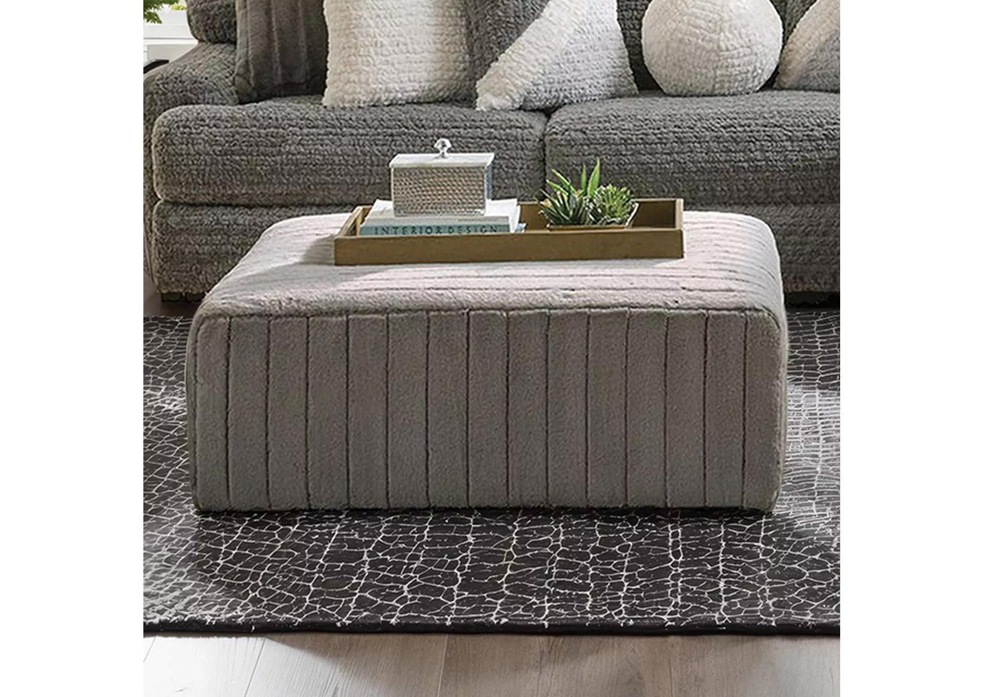 Elmhurst - Ottoman