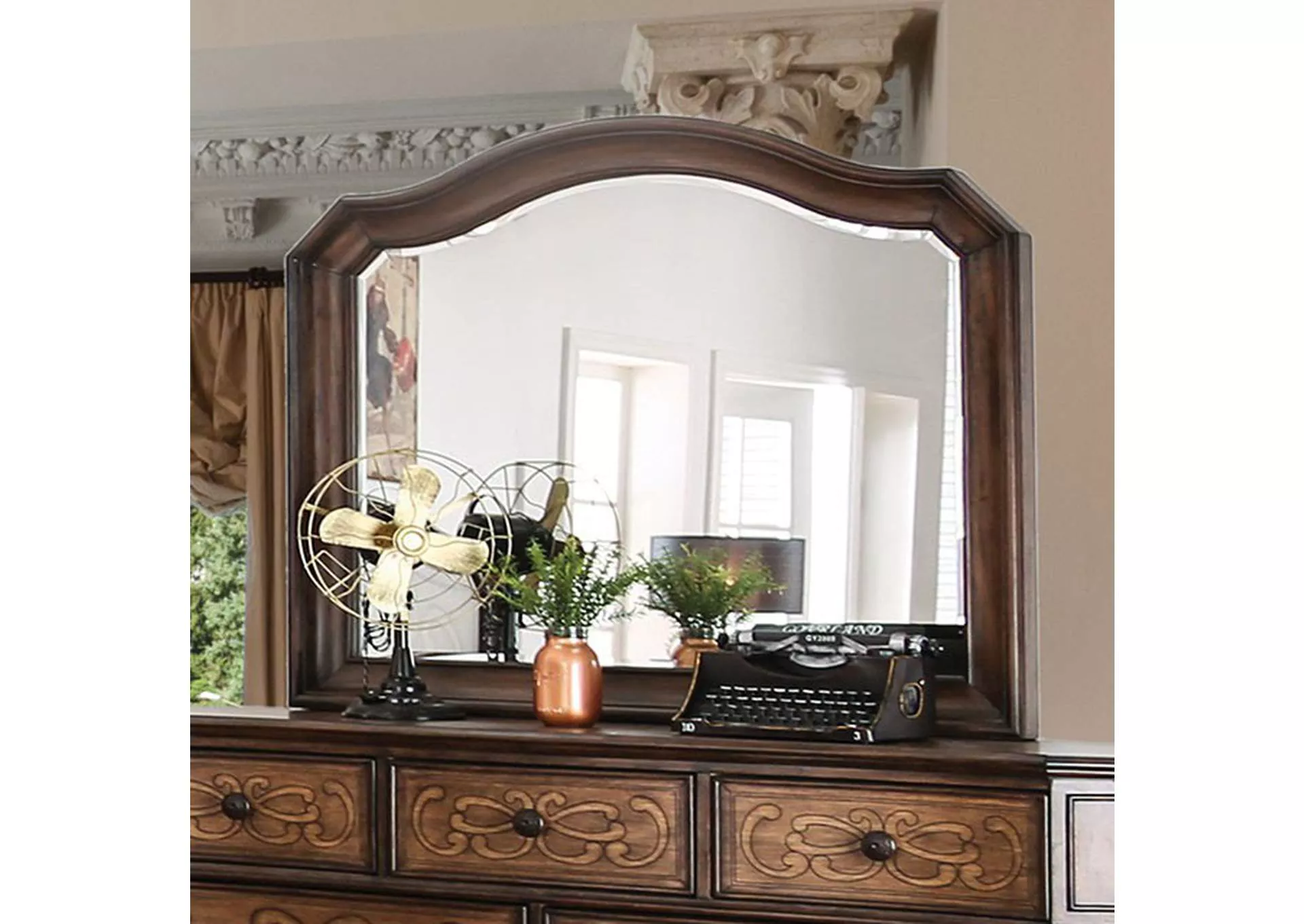 Emmaline Mirror