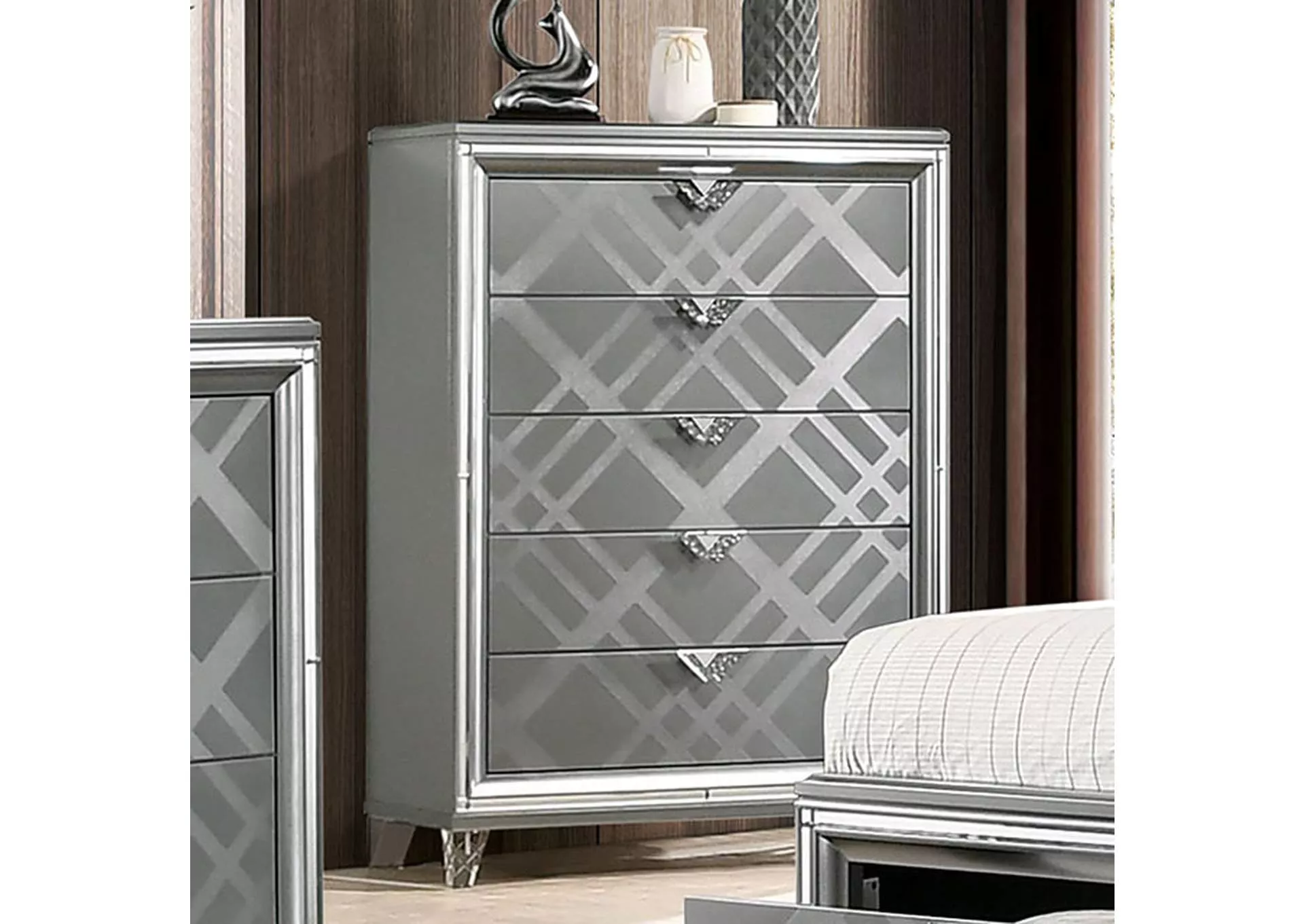 Emmeline - Chest