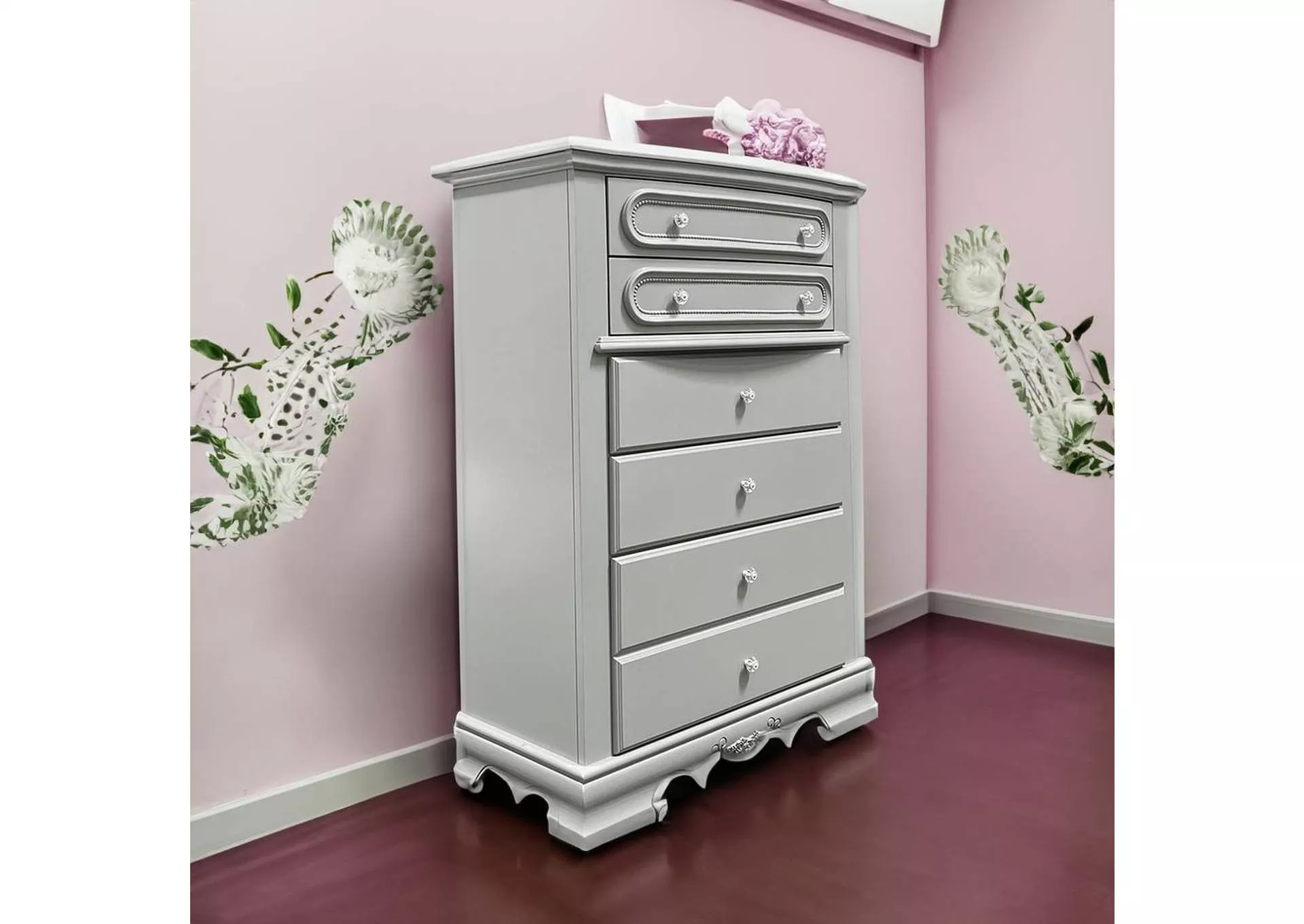 Flora Chest