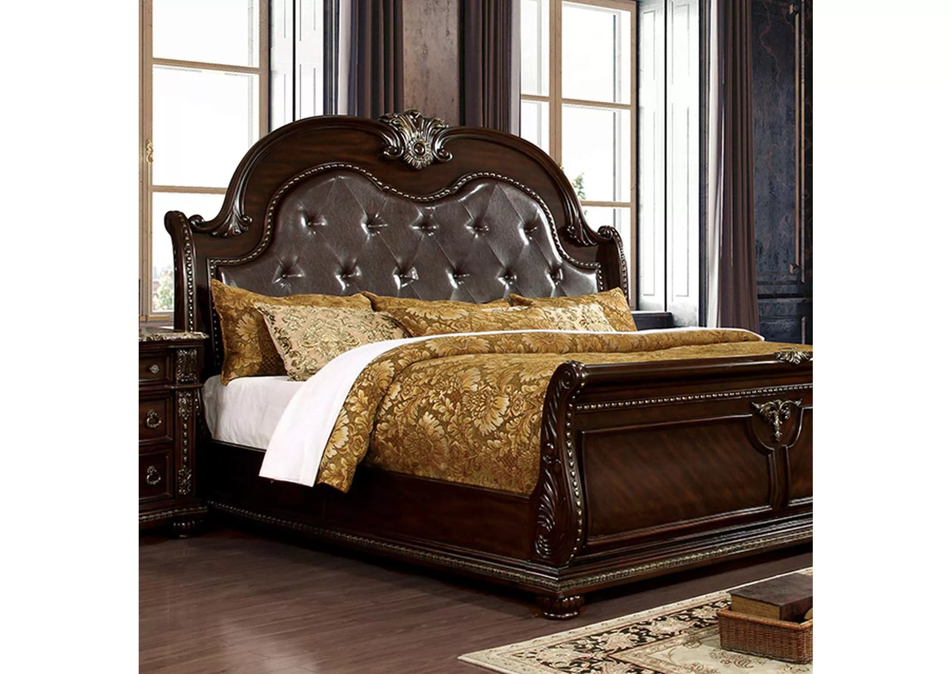 Fromberg - Queen Bed