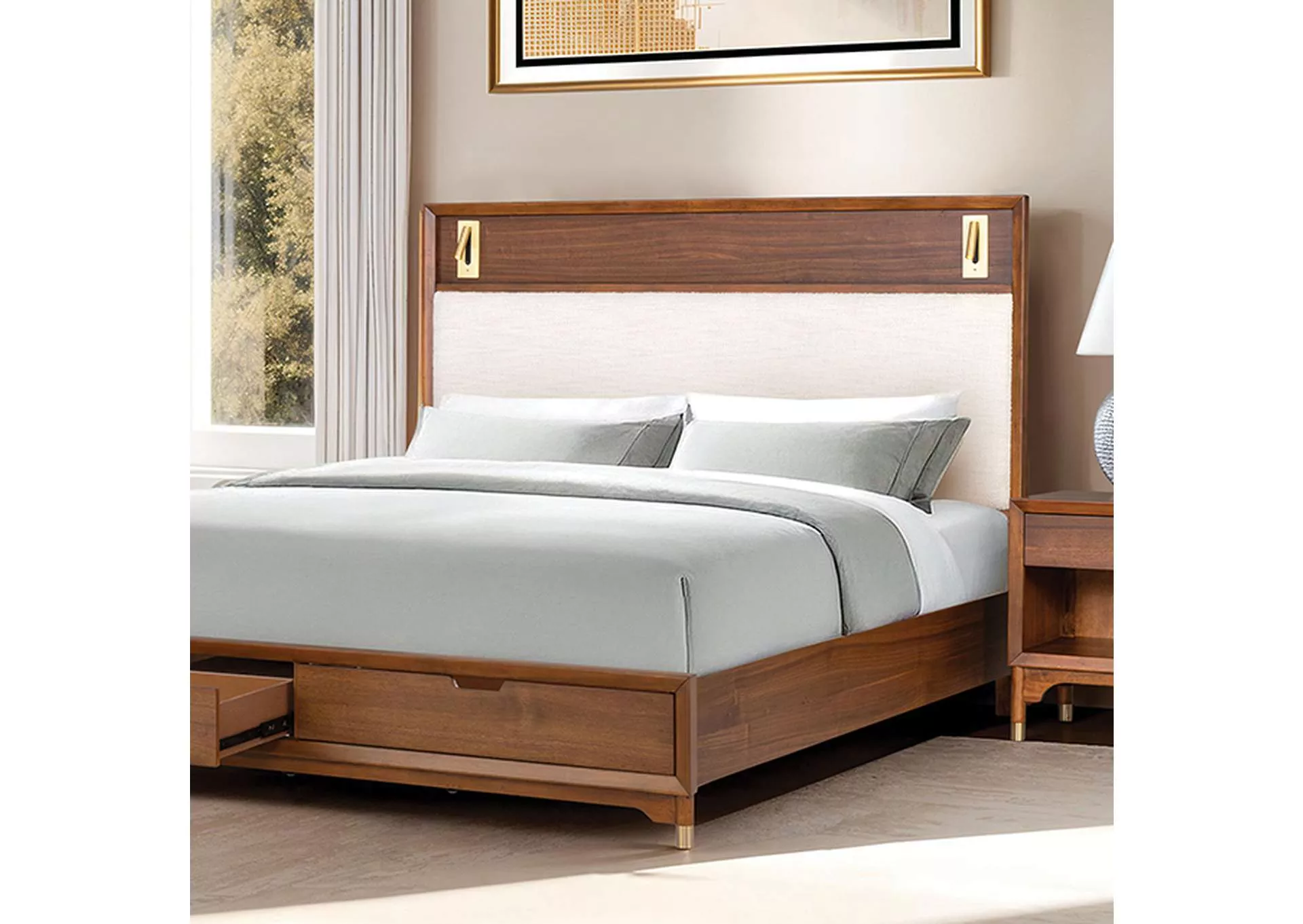 Hepburne - Queen Bed