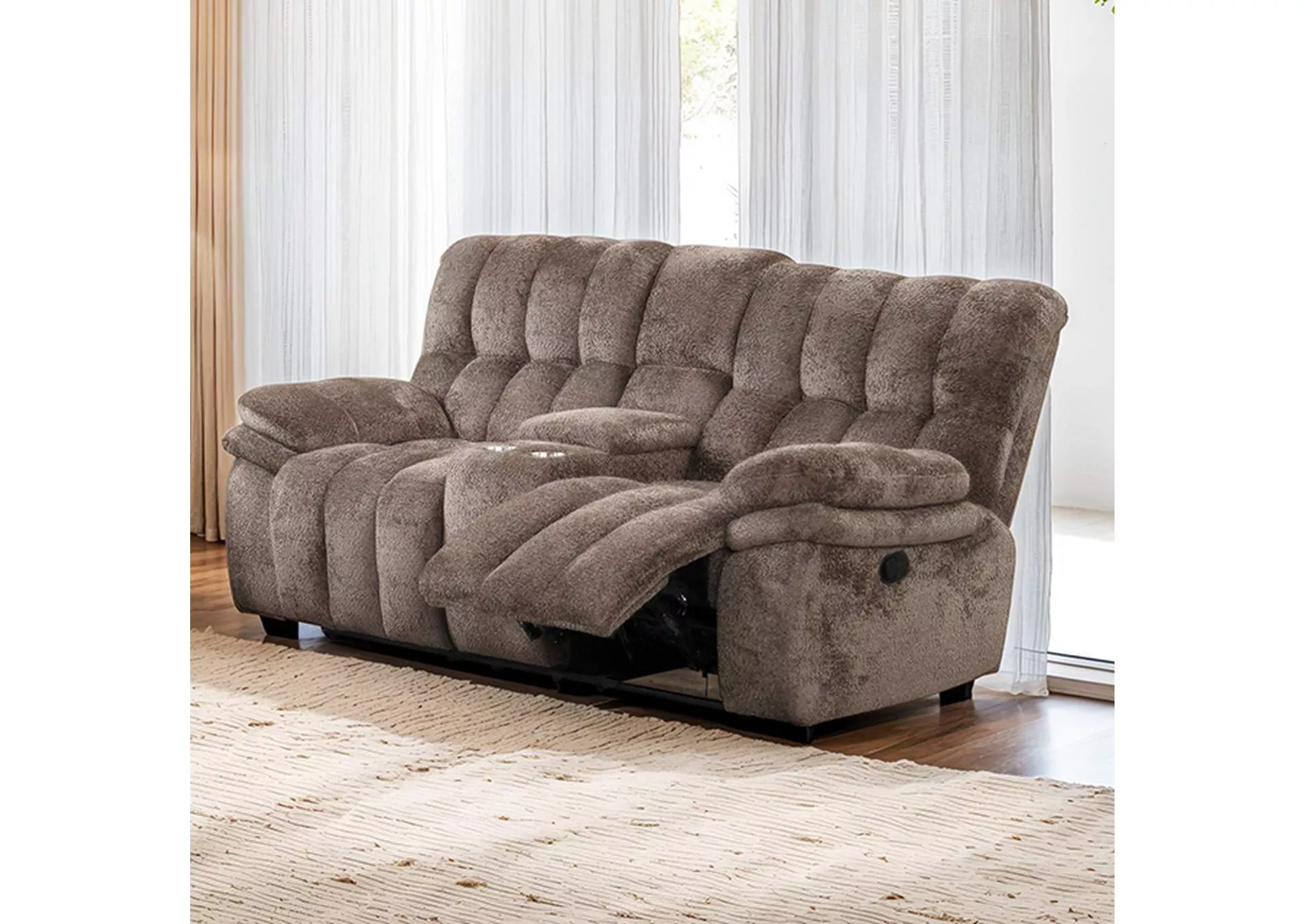 Hieronymus - Manual Loveseat