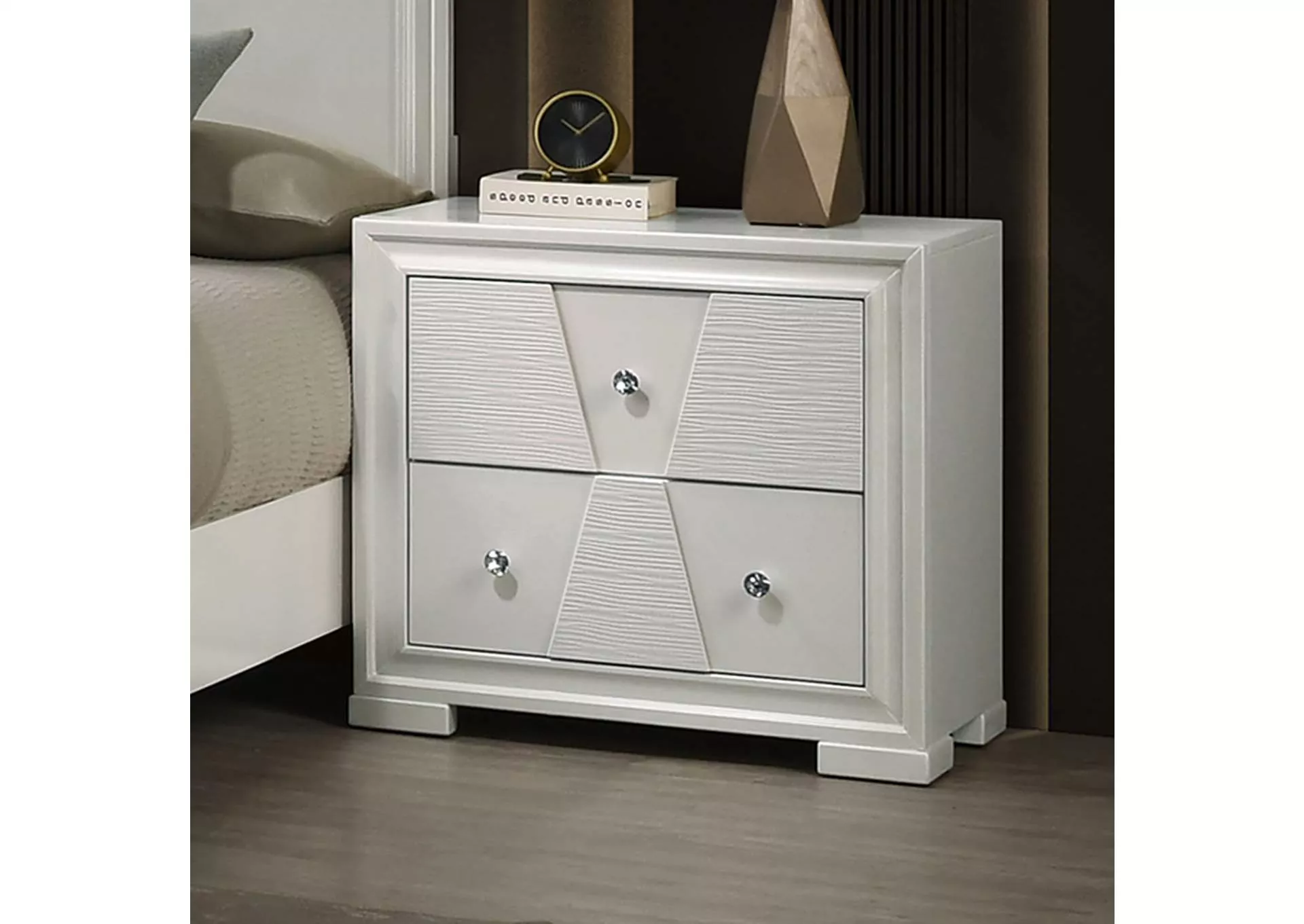 Holsted - Nightstand