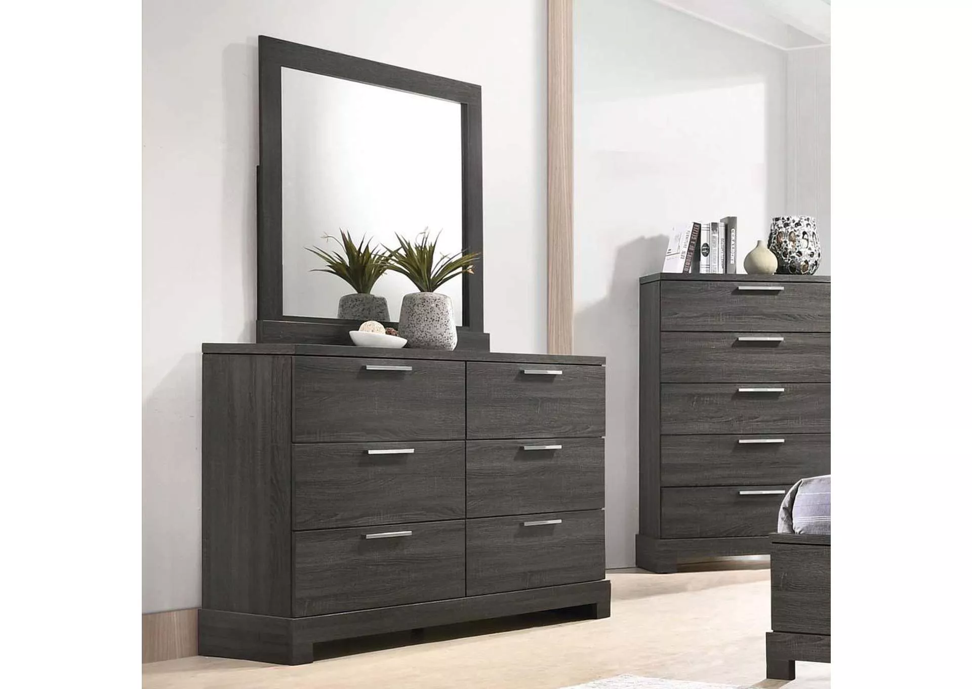 Lantha Mirror