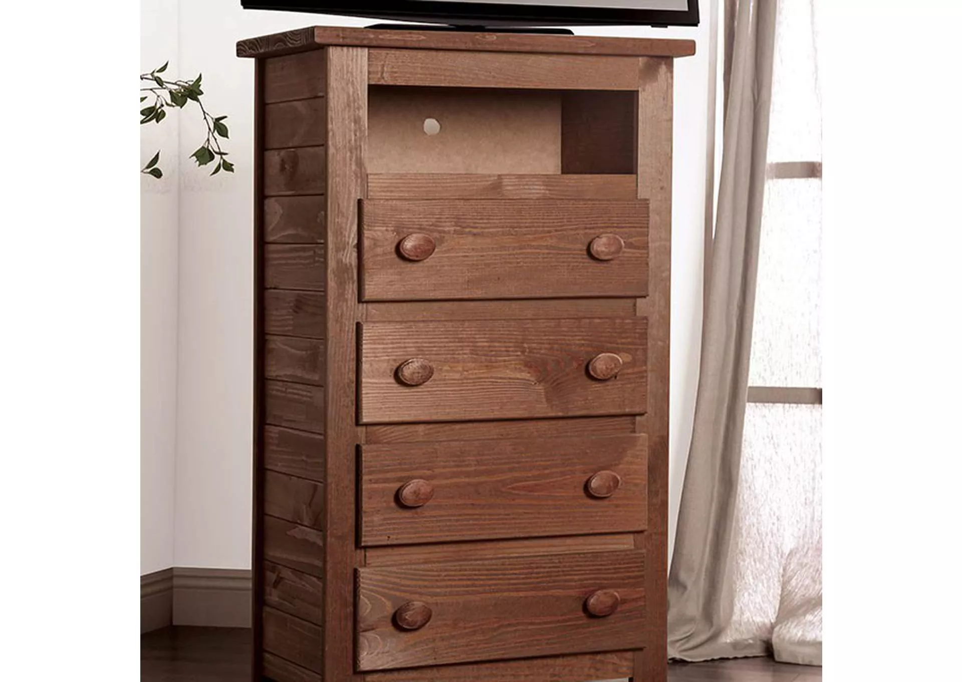 Lea Media Chest