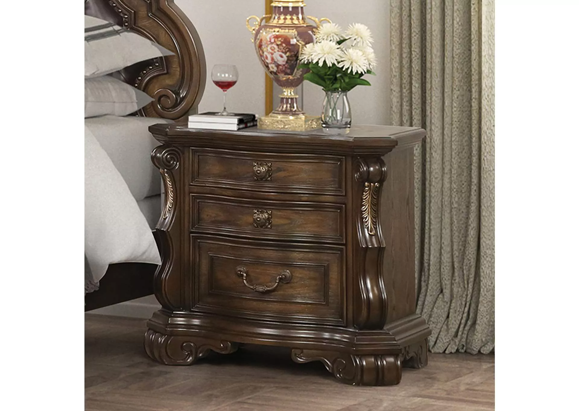 Leovanni - Nightstand