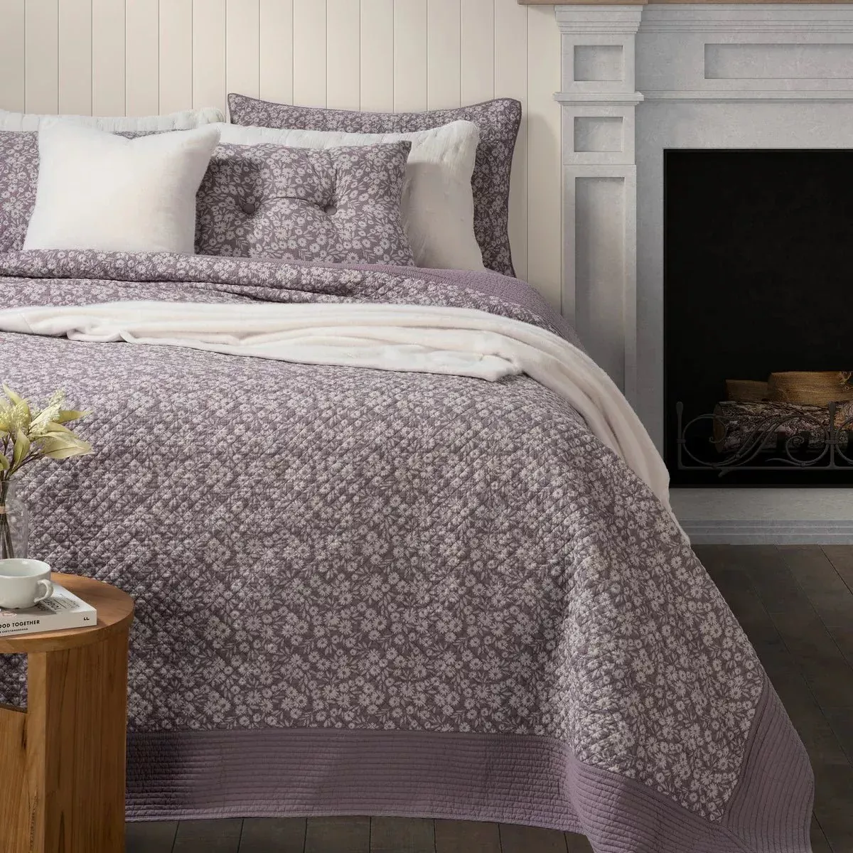 Maggie Lavender Quilt Set