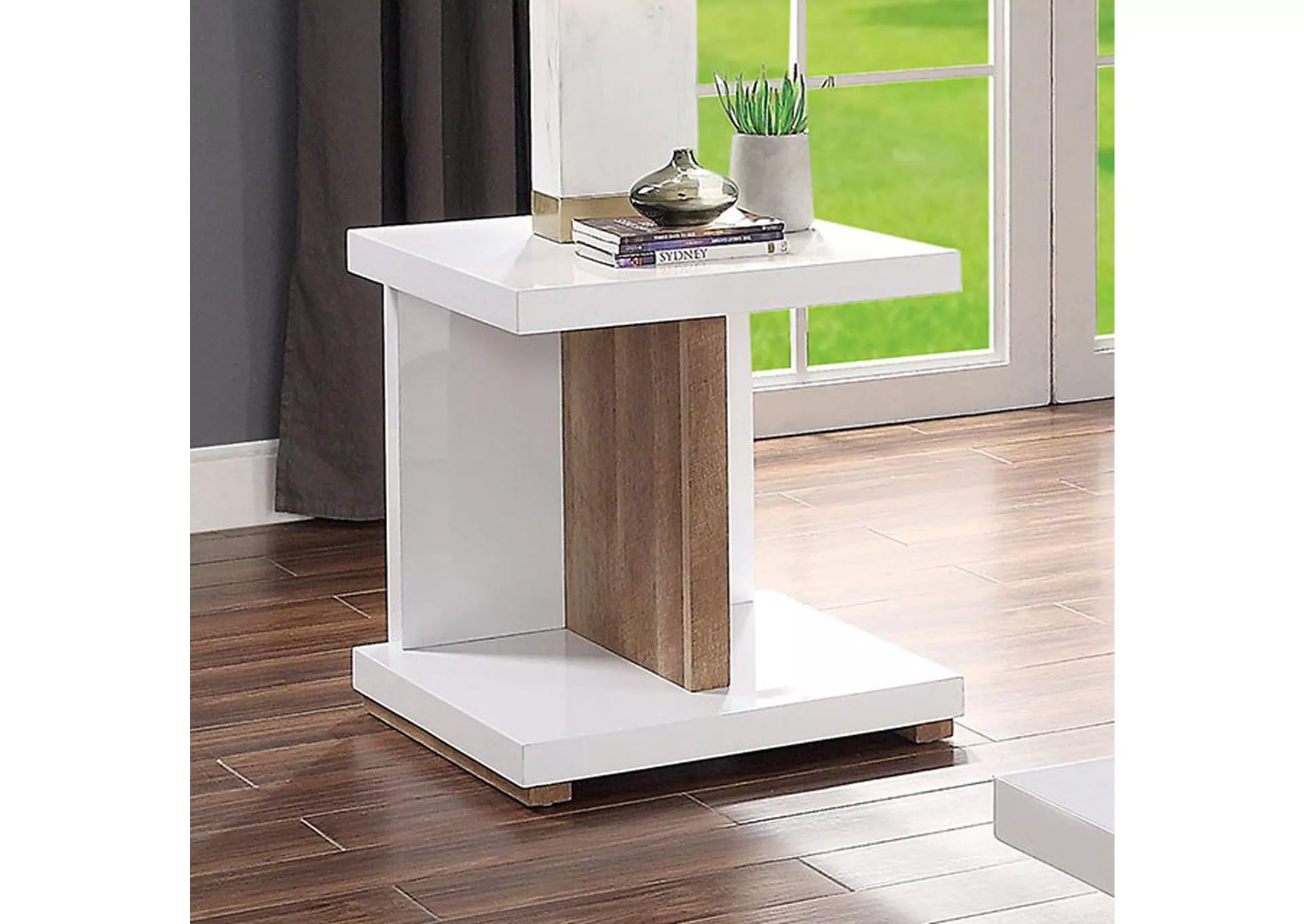 Moa - End Table