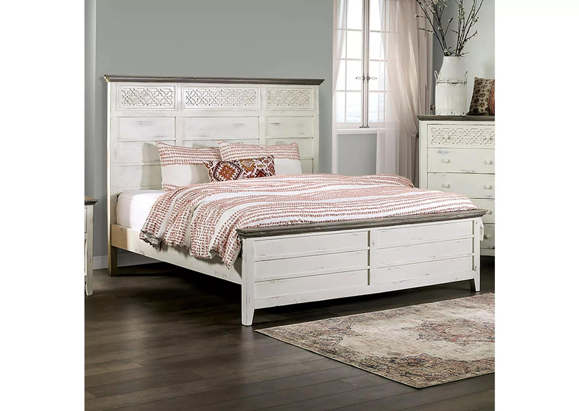 Myrtlemoore - Queen Bed