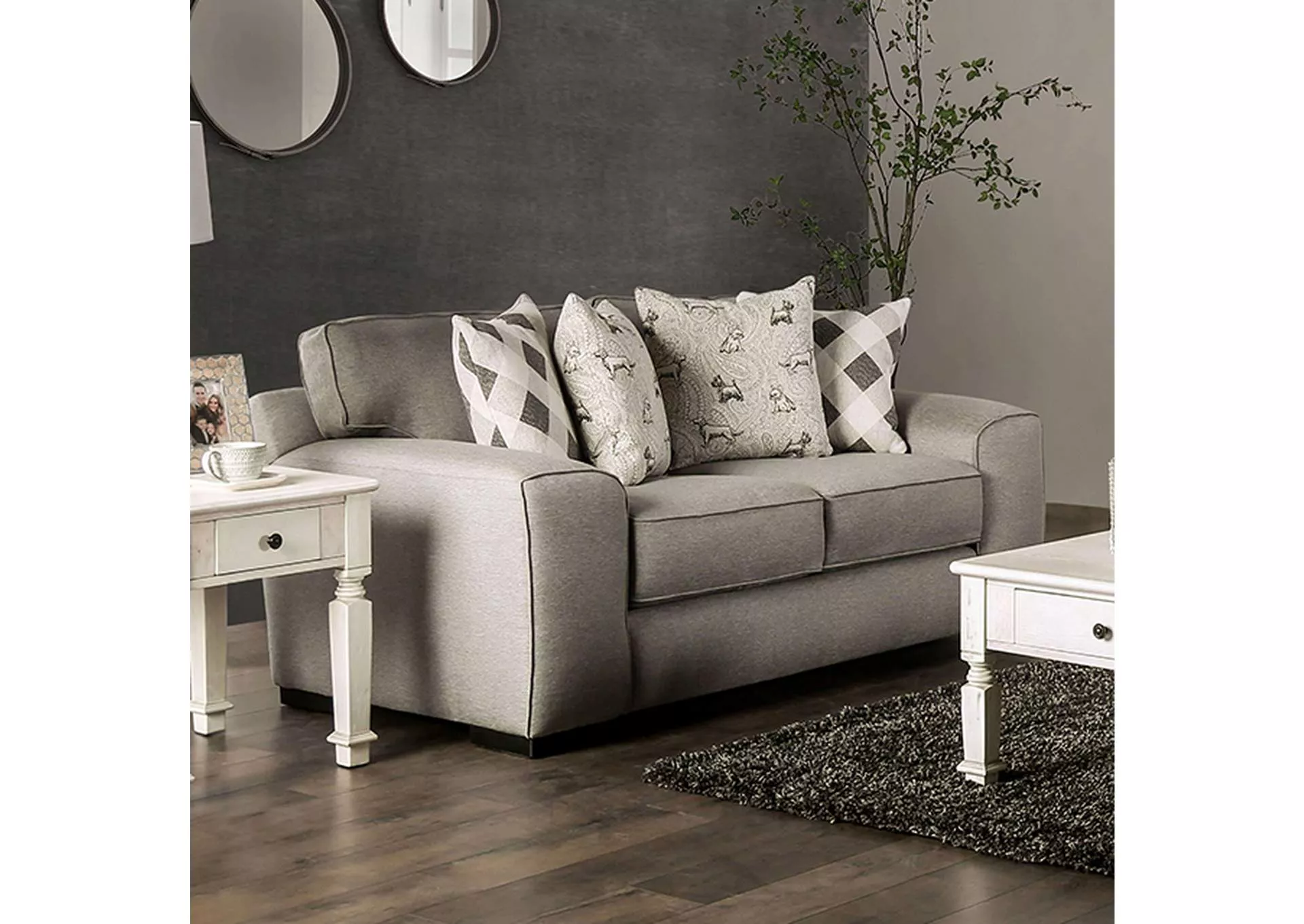 Newry - Loveseat