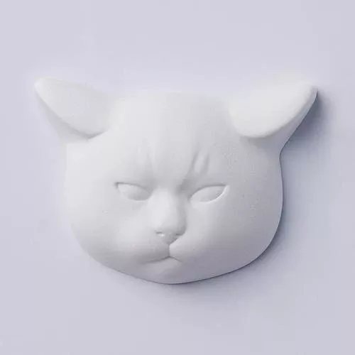 Pissed Off Cat Figural Diffuser by Ballon Japan