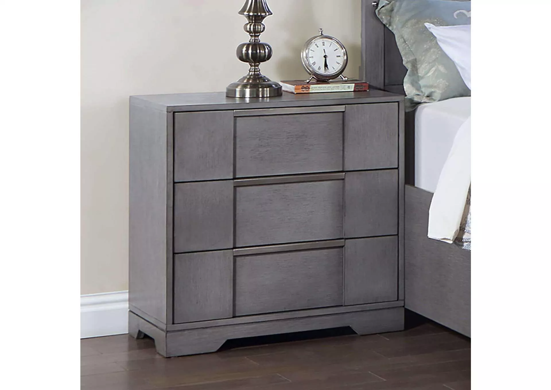 Regulus - Night Stand