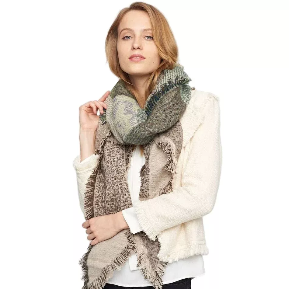 Speckled Fringe Scarf
