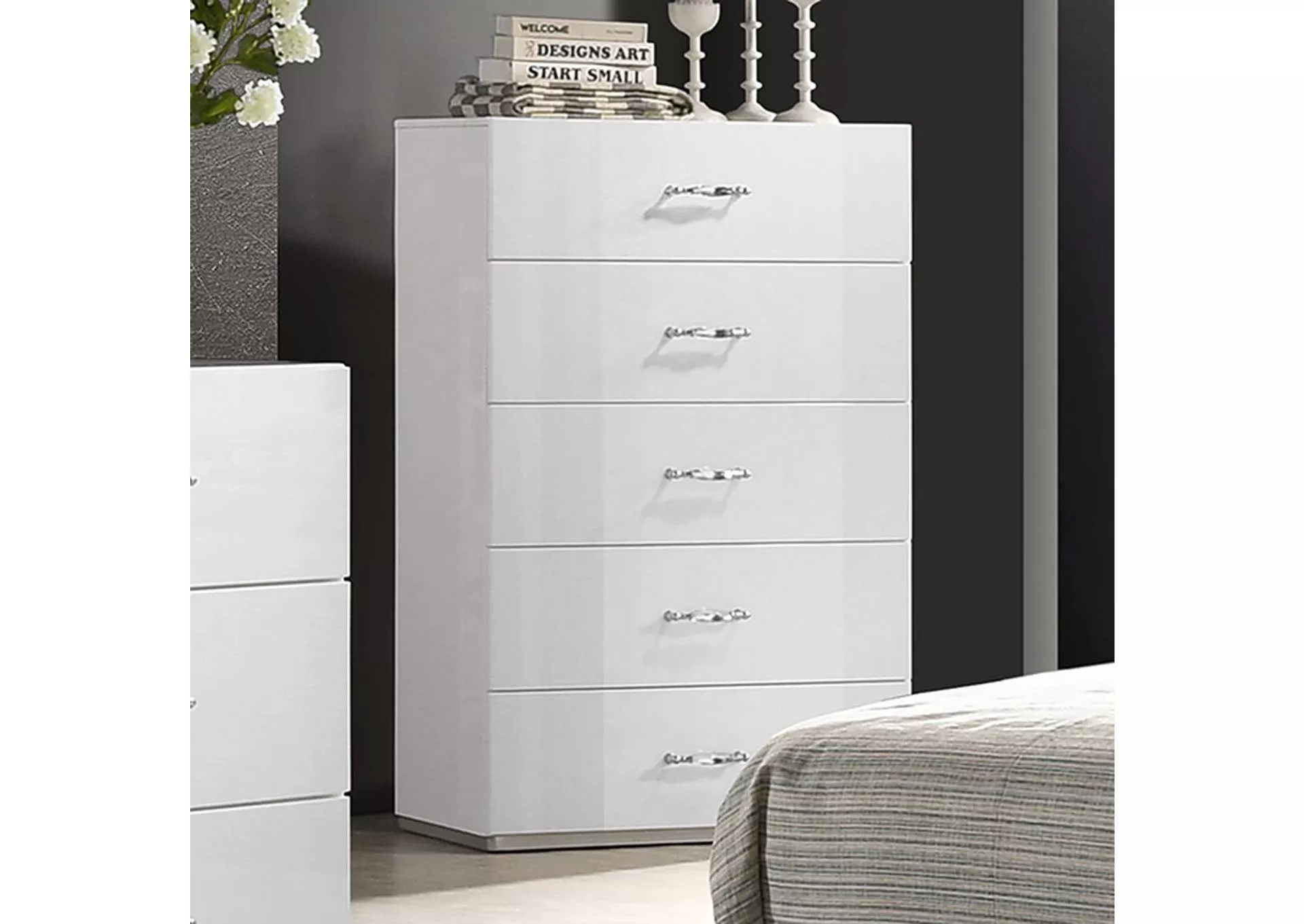 Stoholm - Chest