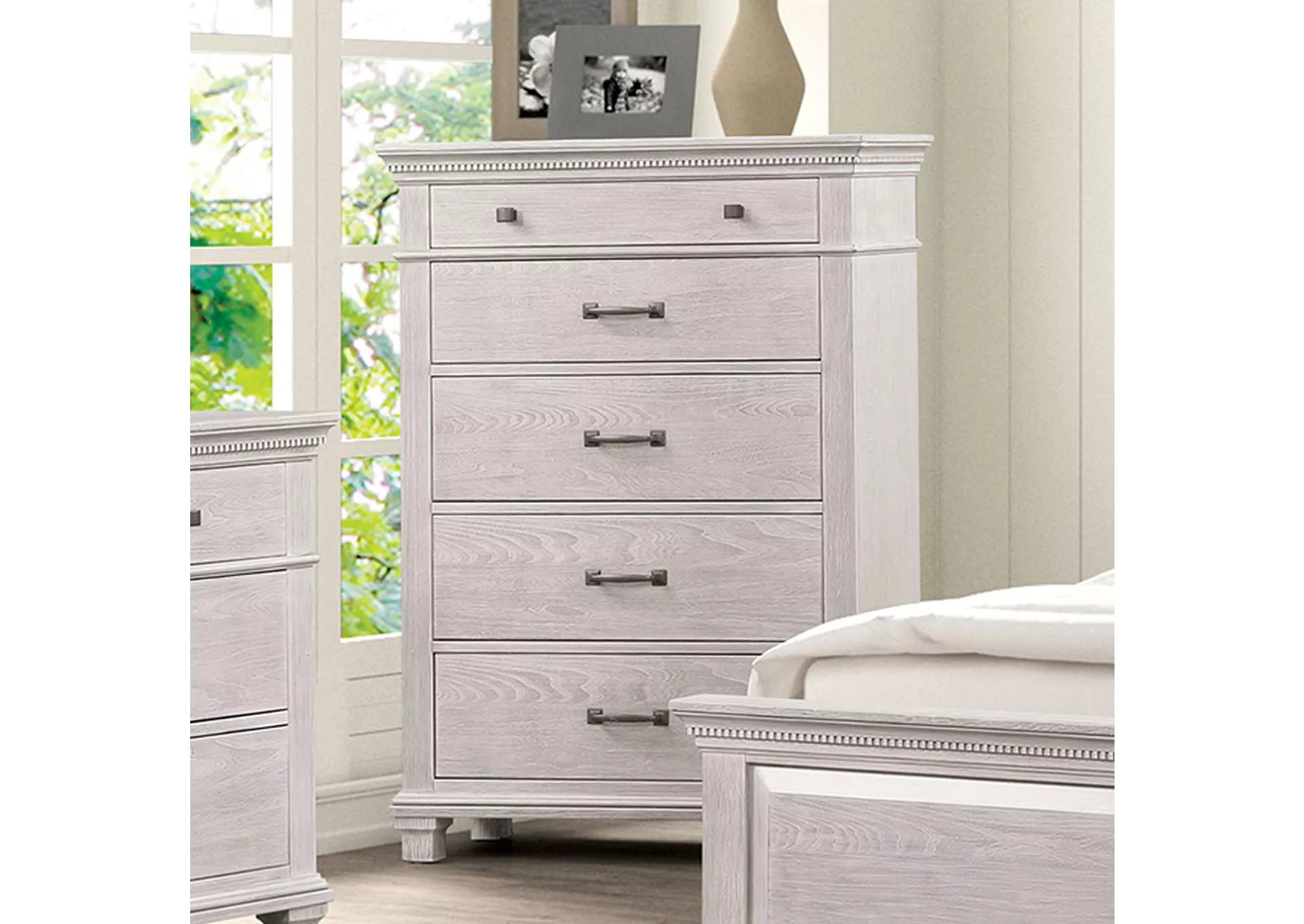 Swanley - Chest