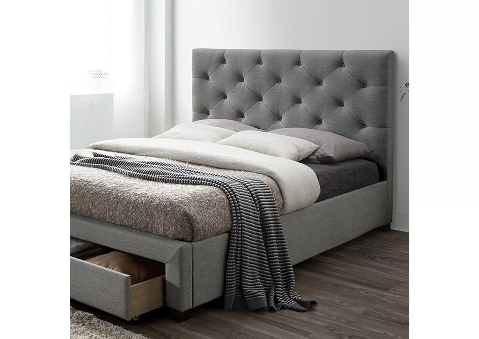 Sybella Bed