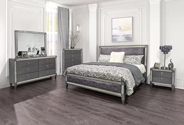 Titania - 4 Pc Queen Bedroom Set
