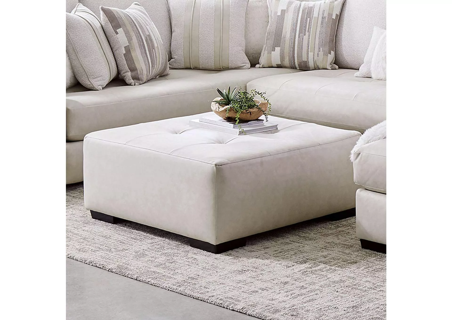 Warrenton - Ottoman