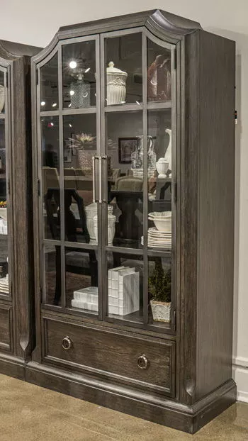 Wickenger - Display Cabinet - Dark Brown